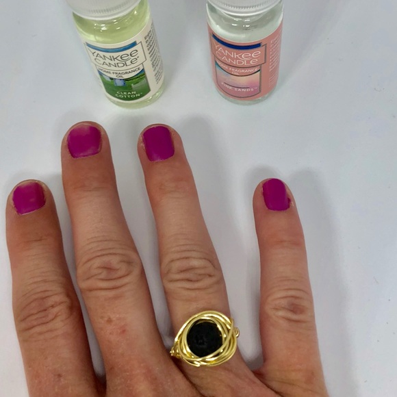 🔴BOGO FREE ESSENTIAL OIL DIFFUSER RING (Gold) - Picture 2 of 4